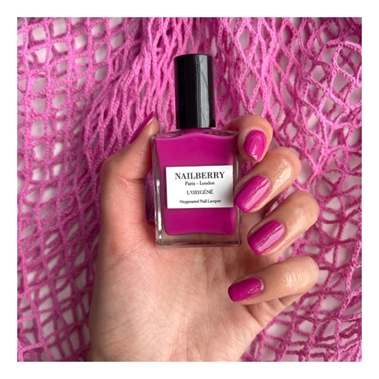 Nailberry Lélegző körömlakk - Fuchsia in Love 15ml